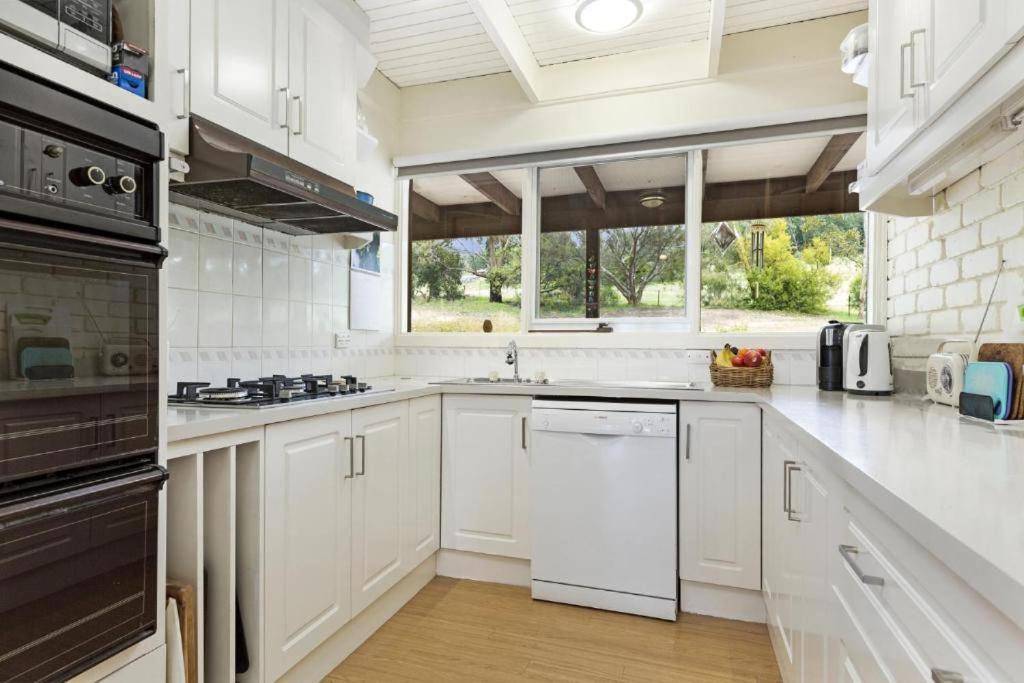Gisborne Peak Winery Short Term Stays Exterior photo