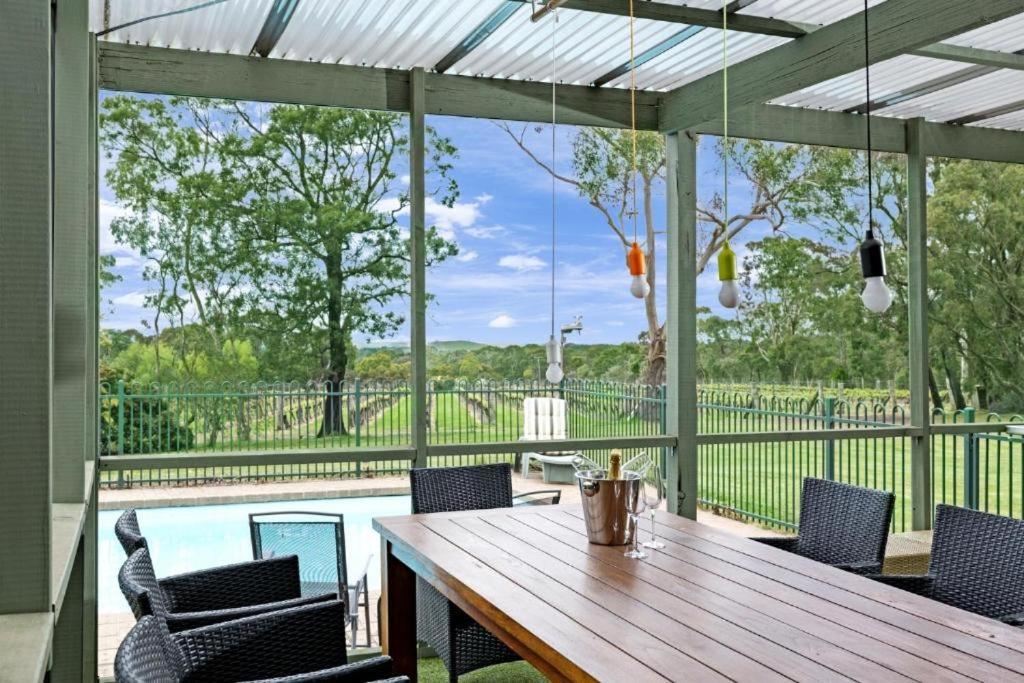 Gisborne Peak Winery Short Term Stays Exterior photo